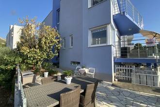 Thumbnail von Modernes Haus mit Dachterrasse und Panoramablick