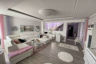 Thumbnail von Modernes Haus mit Dachterrasse und Panoramablick