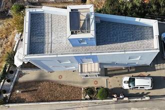 Thumbnail von Modernes Haus mit Dachterrasse und Panoramablick