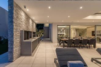 Thumbnail von Luxusvilla mit Panorama-Meerblick, Pool und Jacuzzi