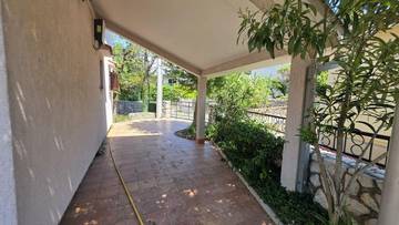 Thumbnail von Haus mit Meerblick und Garten in Strandnähe