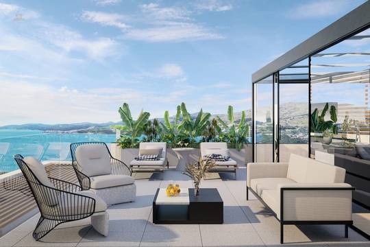 Luxuriöse Penthousewohnung mit Dachterrasse direkt am Meer
