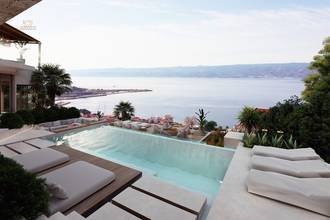 Thumbnail von Modern lüks villa havuz ve panoramik deniz manzarasıyla, Omis bölgesinde