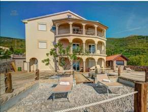 Thumbnail von Appartementhaus mit 5 Wohneinheiten, Region Senj