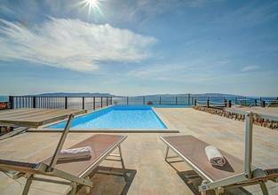 Thumbnail von Appartementhaus mit 5 Wohneinheiten, Region Senj