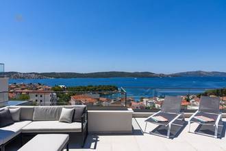 Thumbnail von Modernes Duplex-Penthouse mit Pool und Meerblick
