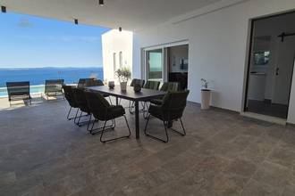 Thumbnail von Moderne Villa mit Pool und Meerblick an der Omis Riviera