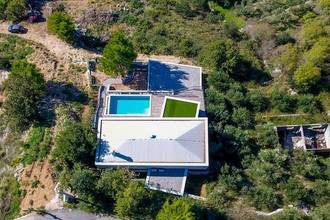Thumbnail von Moderne Villa mit Pool und Meerblick an der Omis Riviera