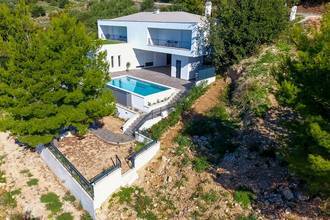 Thumbnail von Moderne Villa mit Pool und Meerblick an der Omis Riviera
