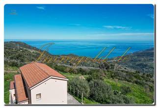 Thumbnail von Freistehende Panoramavilla oberhalb von Cefalù, vier Schlafzimmer, toller Meerblick und ca. 11.000 m² weitläufiges Hanggrundstück