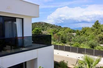 Thumbnail von Neue Villa mit Pool und Meerblick, ca. 80 Meter zum Meer