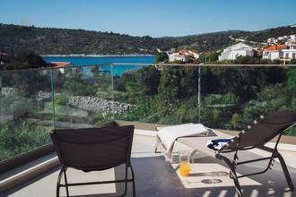 Thumbnail von Moderne Villa mit zwei Wohnungen nahe dem Meer, Region Rogoznica
