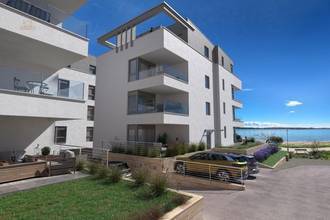 Thumbnail von Neue Maisonettewohnungen in erster Meereslinie mit zwei Schlafzimmern
