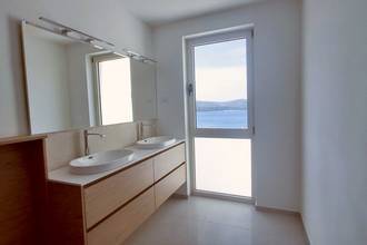 Thumbnail von Luxusvilla mit Pool und Panorama-Meerblick, Region Sibenik