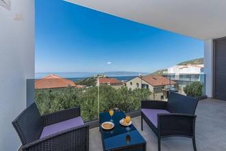 Thumbnail von Moderne Villa mit Panorama-Meerblick und Pool
