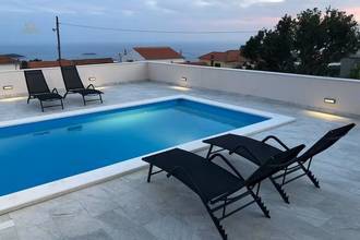 Thumbnail von Freistehender Bungalow mit Swimmingpool und Meerblick