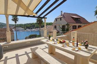 Thumbnail von Dalmatinisches Steinhaus mit Pool und Meerblick, Insel Brac