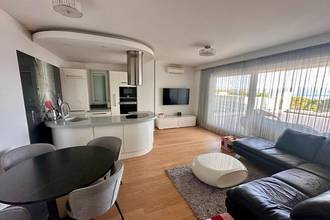 Thumbnail von Modernes Penthouse mit Meerblick und Dachterrasse im Neubau