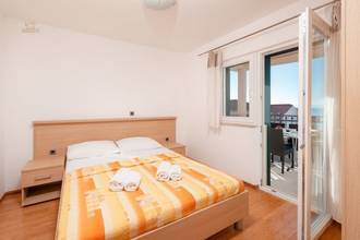 Thumbnail von Modernes Apartmenthaus mit Meerblick und 16 Wohneinheiten, Makarska Riviera