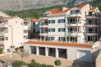 Thumbnail von Modernes Apartmenthaus mit Meerblick und 16 Wohneinheiten, Makarska Riviera