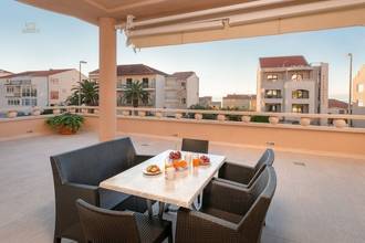 Thumbnail von Modernes Apartmenthaus mit Meerblick und 16 Wohneinheiten, Makarska Riviera