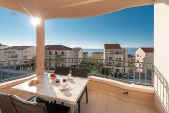 Modernes Apartmenthaus mit Meerblick und 16 Wohneinheiten, Makarska Riviera