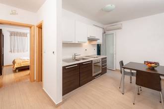 Thumbnail von Modernes Apartmenthaus mit Meerblick und 16 Wohneinheiten, Makarska Riviera