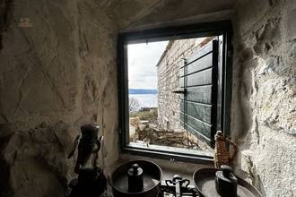 Thumbnail von Renoviertes Steinhaus mit Meerblick und Garten