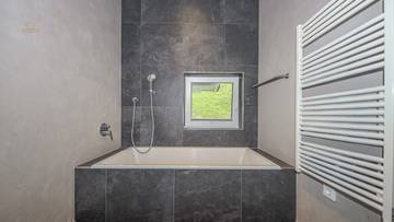 Thumbnail von Hochwertiges Zweifamilienhaus in unverbaubarer Aussichtslage