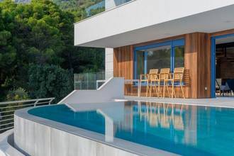 Thumbnail von Moderne Villa mit beheiztem Pool, Wellnessbereich und Meerblick