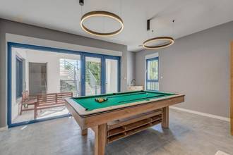 Thumbnail von Moderne Villa mit beheiztem Pool, Wellnessbereich und Meerblick