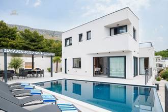 Thumbnail von Neu erbaute Villa mit Infinity-Pool und Meerblick