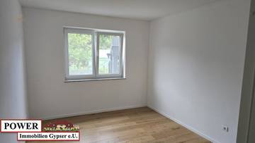 Thumbnail von Gartenwohnung! Kleiner Wohnblock!