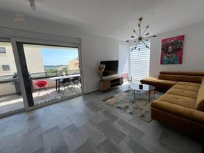 Thumbnail von Neue moderne Wohnung mit Garten und Meerblick, 400 Meter zum Meer