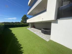 Thumbnail von Neue moderne Wohnung mit Garten und Meerblick, 400 Meter zum Meer