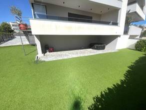 Thumbnail von Neue moderne Wohnung mit Garten und Meerblick, 400 Meter zum Meer