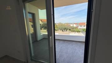 Thumbnail von Neubauwohnung mit Dachterrasse und Panoramablick aufs Meer