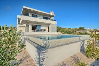 Thumbnail von Luxusvilla mit Swimmingpool und Meerblick