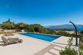 Thumbnail von Modernes Haus mit beheiztem Pool und Meerblick