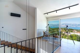Thumbnail von Modernes Haus mit beheiztem Pool und Meerblick