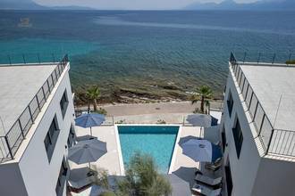 Thumbnail von Luxusapartment in erster Reihe zum Meer mit Pool und Meerblick