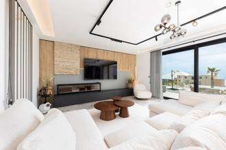 Thumbnail von Süper lüks villa, sonsuz havuz ve deniz manzarası