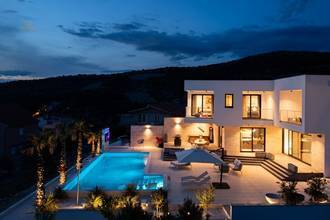 Thumbnail von Süper lüks villa, sonsuz havuz ve deniz manzarası