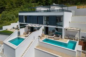 Thumbnail von Exklusive Wohnung auf drei Ebenen in Luxusvilla mit Pool, Meerblick und Dachterrasse