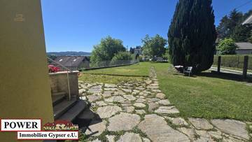 Thumbnail von LEISTBARE Stadtwohnung mit Gartennutzung sofort zu beziehen!