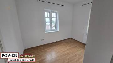 Thumbnail von LEISTBARE Stadtwohnung mit Gartennutzung sofort zu beziehen!