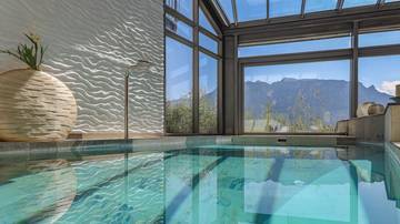 Thumbnail von Luxuriöses Anwesen mit Indoorpool in Toplage