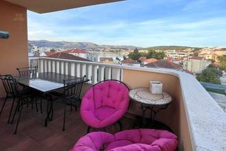 Thumbnail von Apartment mit Meerblick und Balkon