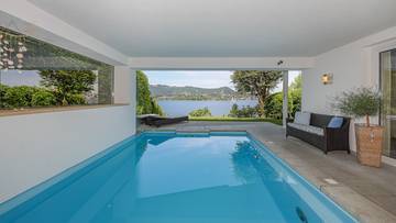 Thumbnail von Exklusive Villa mit Pool am See