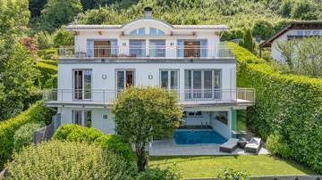 Thumbnail von Exklusive Villa mit Pool am See